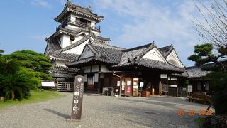 土佐藩の力の象徴ともいえる建築群が素晴らしいです。