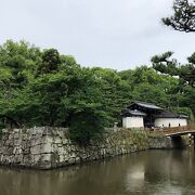 市街地の大きな公園！