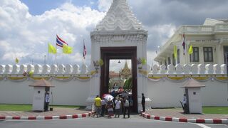 落ち着いた様子