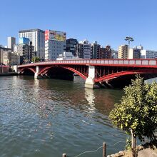 後ろの建物が映えの邪魔だが撮影ポイントによってはとても良い！