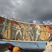 日章旗を踏みつけるソ連軍とモンゴル軍