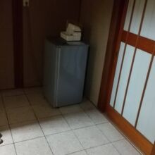 使用しなかったが冷蔵庫とポットあり。部屋にはドライヤーなし。