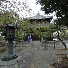 本覚寺日蓮上人分骨堂