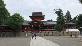 男山の有名な八幡宮！