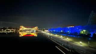 ライトアップと水が綺麗