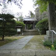 日蓮聖人の草庵に建てられた日蓮宗寺院