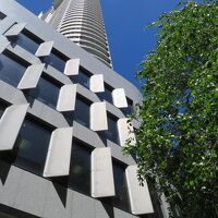 …ずいぶん高いビルになっています。