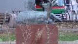 峰孝氏という方の作品なのだそうです。