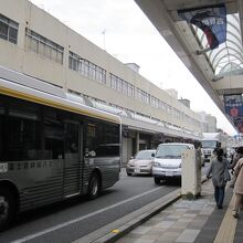 賑わっていました