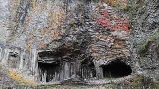 「玄武岩」命名のもとになった場所、圧巻の風景は素晴らしい！