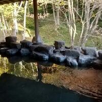 ホテル内の白樺の湯の露天