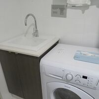 浴室には乾燥機付き洗濯機も。