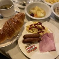 朝食