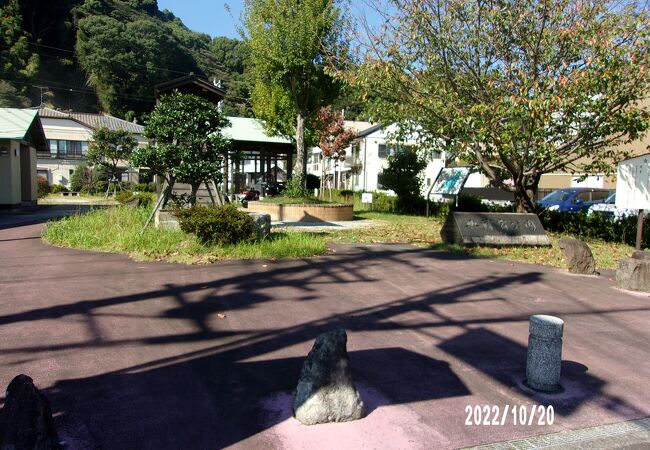 江戸時代からの寺院がいくつか残っています。