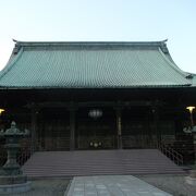 広大な敷地の寺院