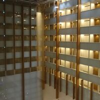 中央が吹き抜けになっています