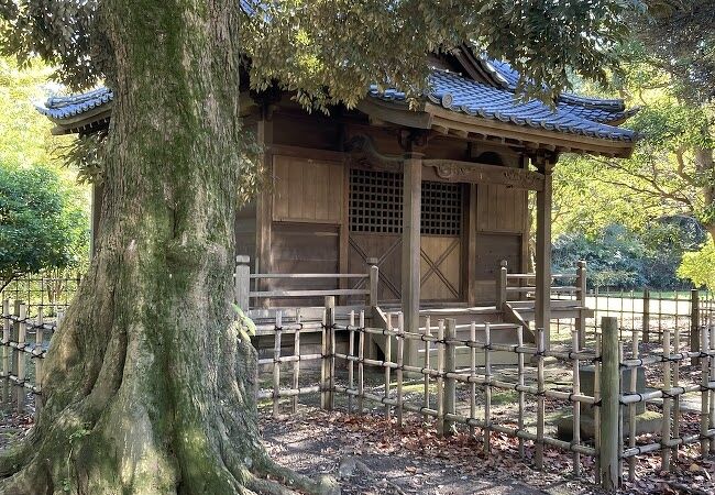浜離宮恩賜庭園 旧稲生神社 クチコミ・アクセス・営業時間｜汐留