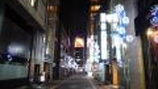 夜の人通りは少なかったです