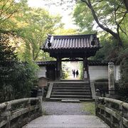 空海作とも伝えられる木像荒神坐像