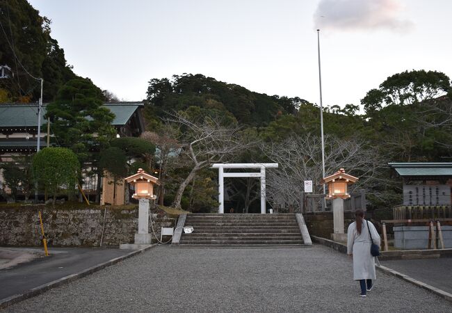 日本三大金運神社の一角