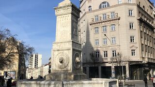 グネズミハイロ通りから南へ