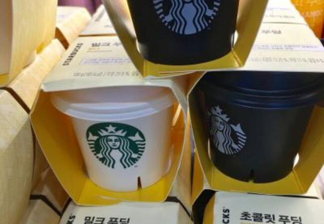 スターバックスコーヒー (西面中央店)