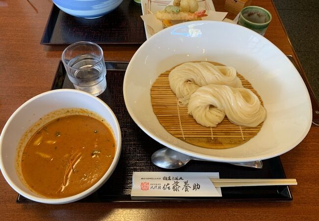 レッドカレーうどん