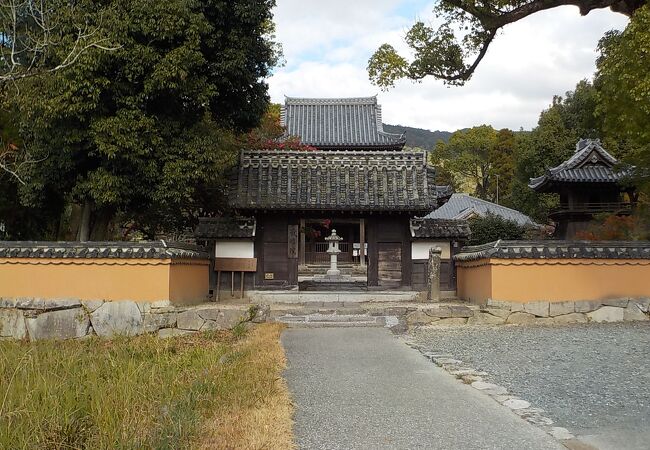 天下の三戒壇院の一つが太宰府にあります。