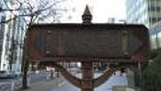 歌舞伎座の東側を通る道