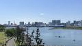 潮風を浴びながらの散策