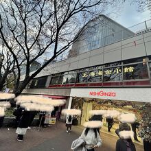 『億の細道』は「西銀座チャンスセンター」へと続いていました