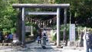 源氏山公園に鎮座している神社