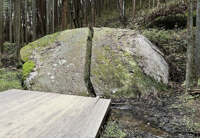 一刀石 クチコミ・アクセス・周辺情報｜奈良市 - フォートラベル