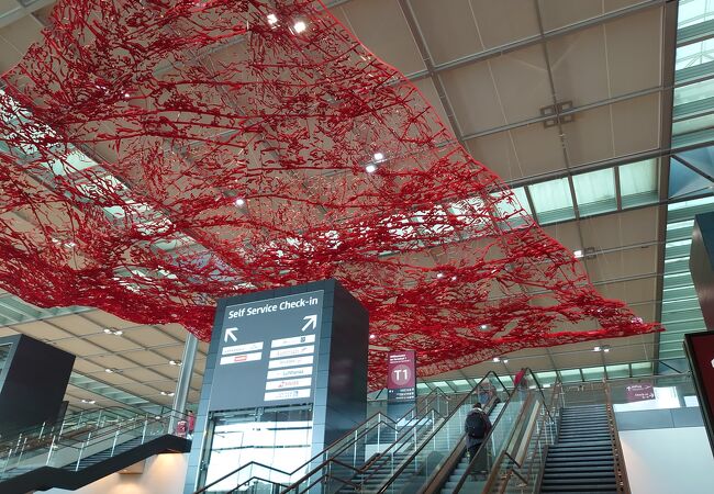 やっと完成した空港！