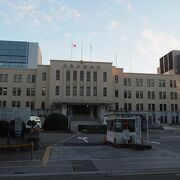 富山城址公園の北側