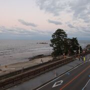 雨晴海岸にある岩