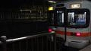 週末の午後6時台に、米原から313系車両の特別快速に乗車