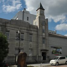 独特の雰囲気がある建物