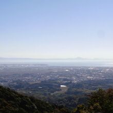 五重塔最上階からの風景、天草方面も見えます