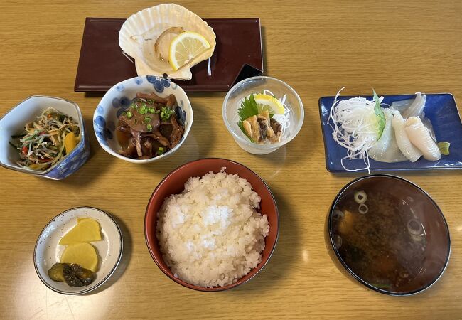 海の幸を堪能できる食堂