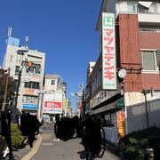 活気のある商店街