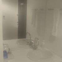 入り口にすぐ洗面所があるのはありがたい！