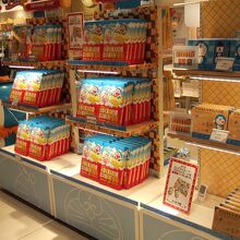 売店もなかなか楽しいです