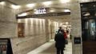 ３階には直通の改札口もあります