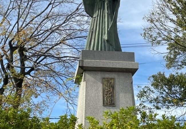 高山右近像