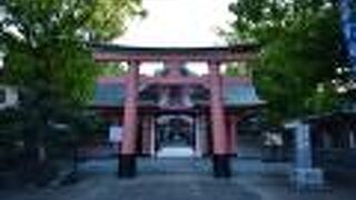 宮崎県庁の隣にある神社