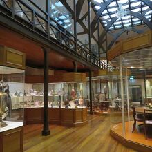 建物内部、展示方法もレトロ