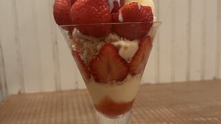 あまおう苺パフェ