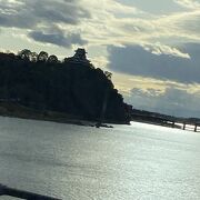 犬山城から岐阜県に向かう途中に通りました