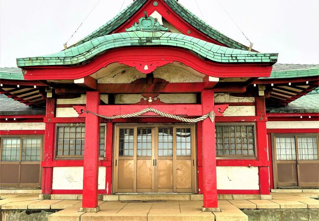 霊峰神山 駒ヶ岳に神社 箱根元宮が